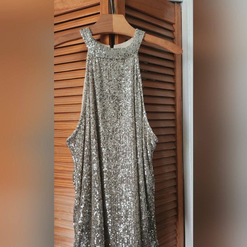Cable & Gauge Silver Sequin Top